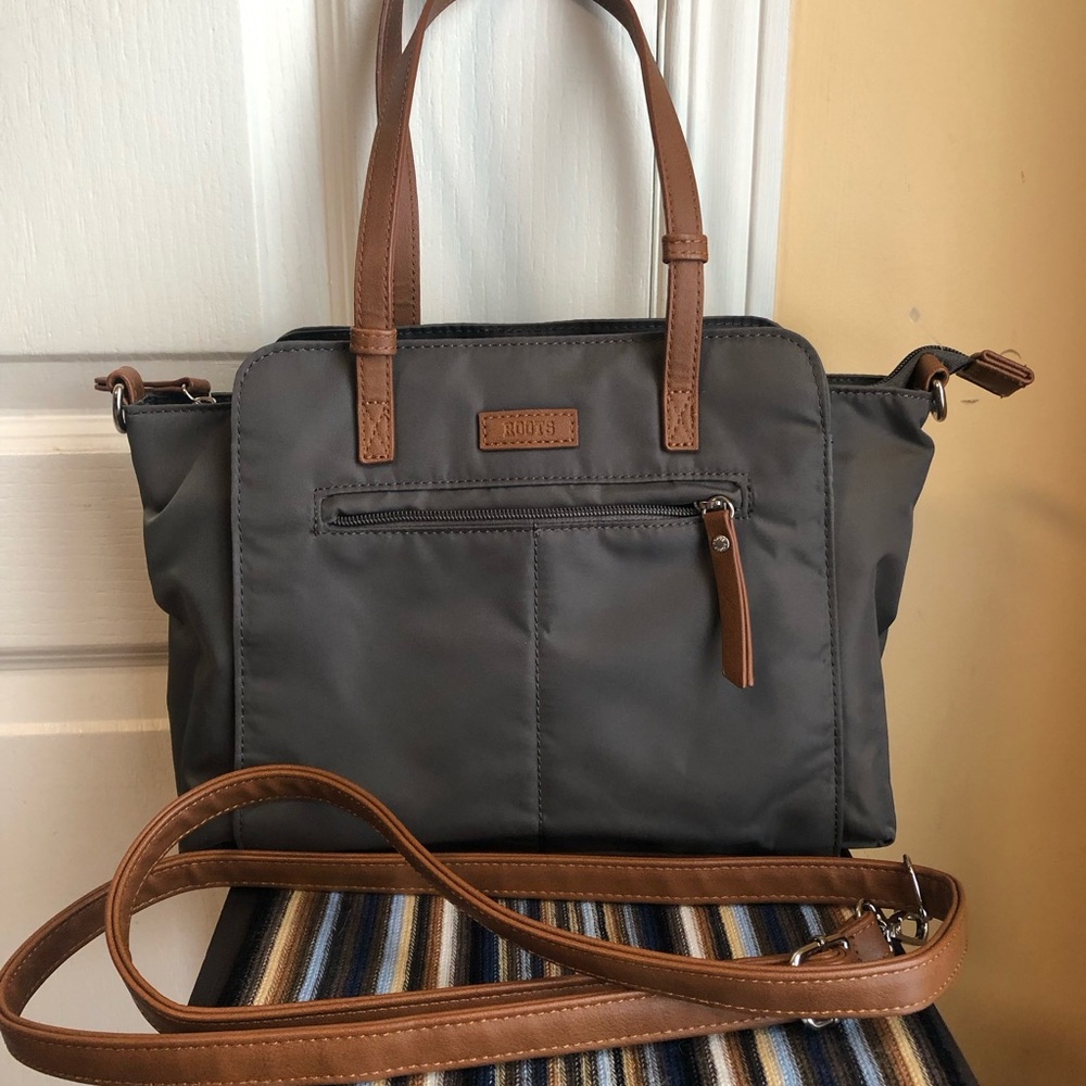 Roots NWOT Grey Nylon tote crossbody